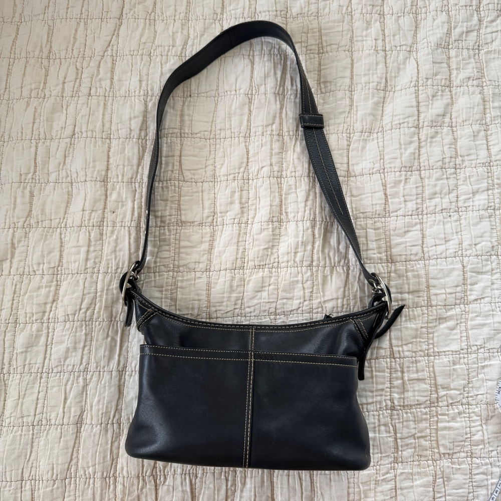 Coach Black Leather Crossbody / Shoulder Bag • F18854 - Picture 2 of 11